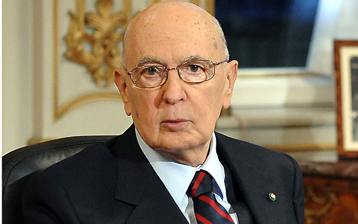Napolitano contestato dalla Lega Nord a Strasburgo, Schulz lo difende 