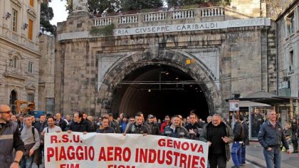 Piaggio Aero, sciopero e blocco stradale all'aeroporto di Genova