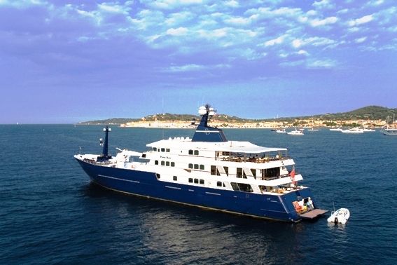 Force Blue, oggi prima udienza per Flavio Briatore