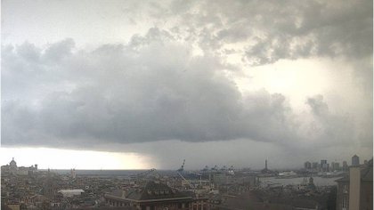Bomba d'acqua su Vado Ligure: segnalati numerosi allagamenti