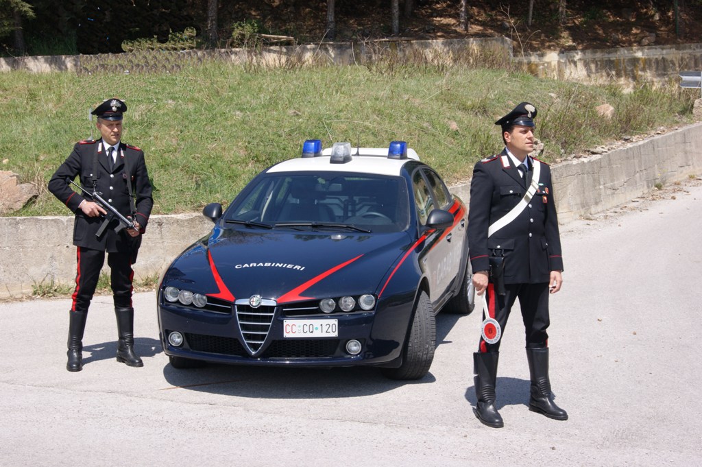 A caccia con la balestra sul promontorio di Portofino: denunciati