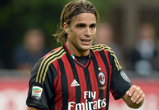 Genoa, è il giorno di Alessandro Matri Dall'Avellino arriva Izzo