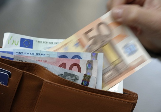Confcommercio: in Italia 53,2% pressione fisco nel 2013, tasse record