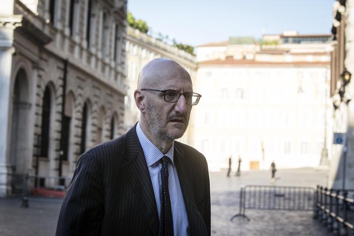 Alitalia: Poste, ok a 70 mln in midCo. Cda delega a.d. Caio