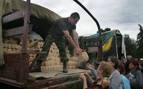 Ucraina, rientrati in patria i primi camion russi dopo aver consegnato aiuti