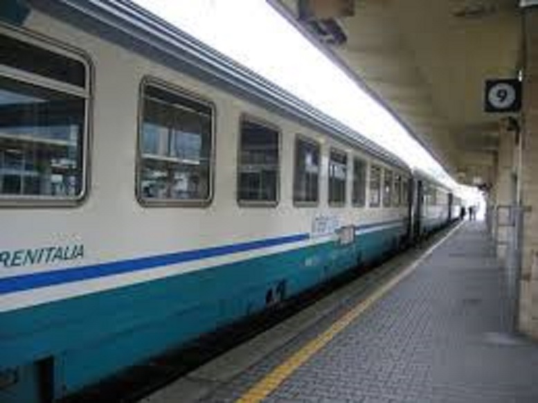 Problema tecnico, ritardi dei treni fino a un'ora