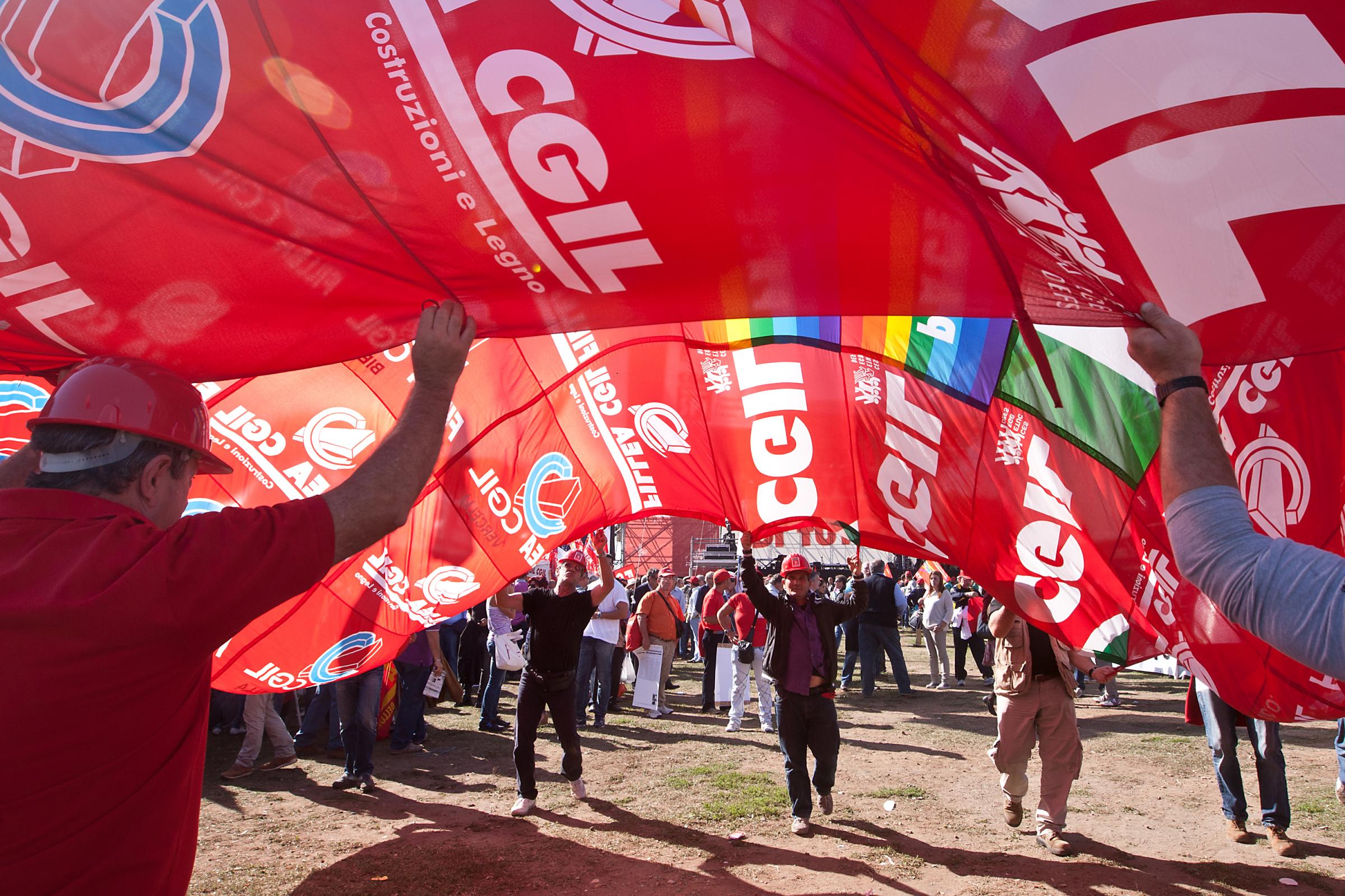 Oltre 100 pullman dalla Liguria per la manifestazione Cgil