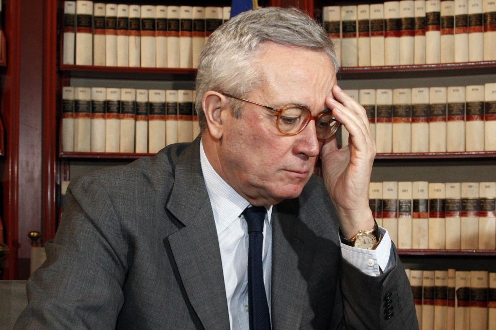 Corruzione, Tremonti indagato: 