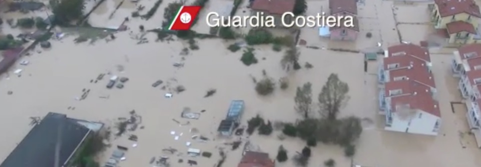 Maltempo, allerta meteo nella provincia di Massa Carrara 