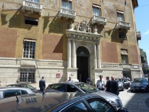 Crisi dell'edilizia, presidio davanti alla Prefettura di Genova