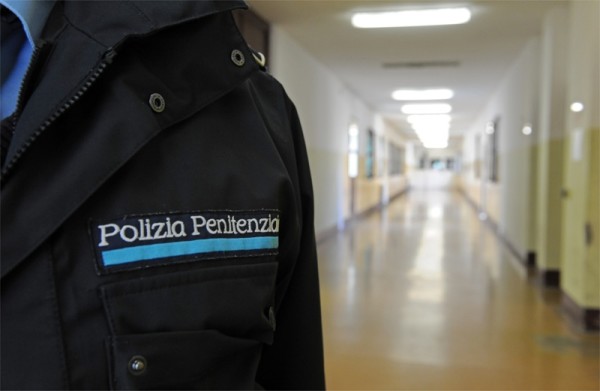 Carceri, presidio degli agenti a Imperia