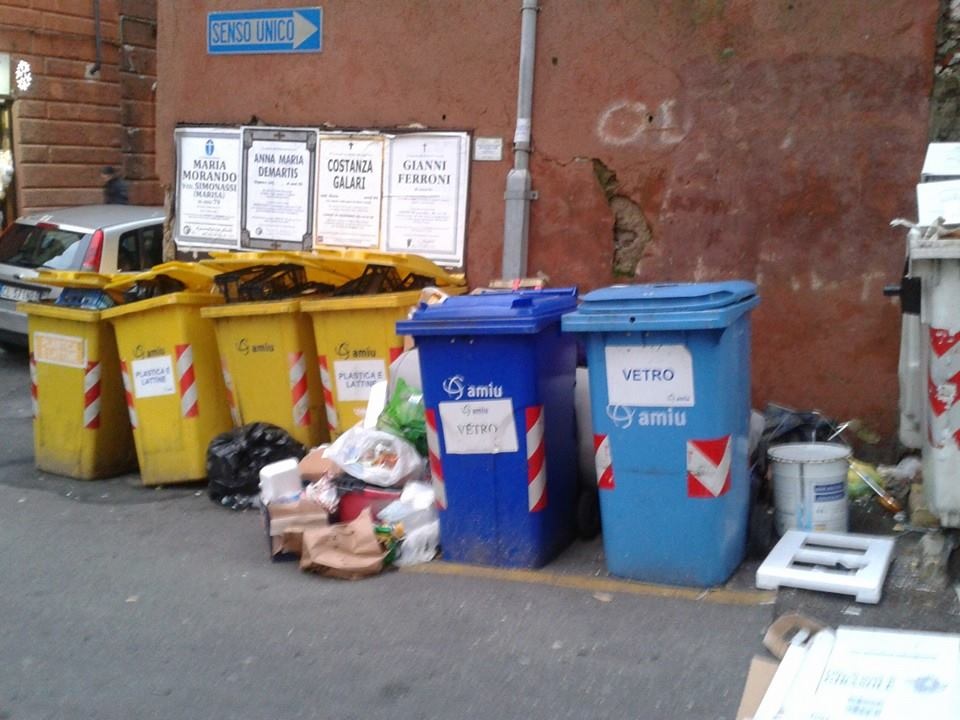Rifiuti genovesi all'impianto di Spezia: Acam riduce la tariffa, ma solo per Amiu
