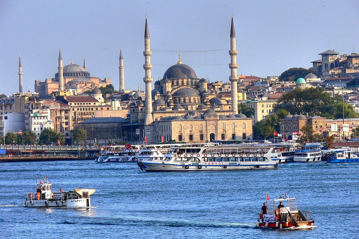 Bomba esplode a Istanbul: 2 morti, 4 feriti