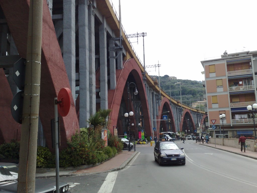 Si rompe conduttura fognaria, versamento nel torrente Recco 