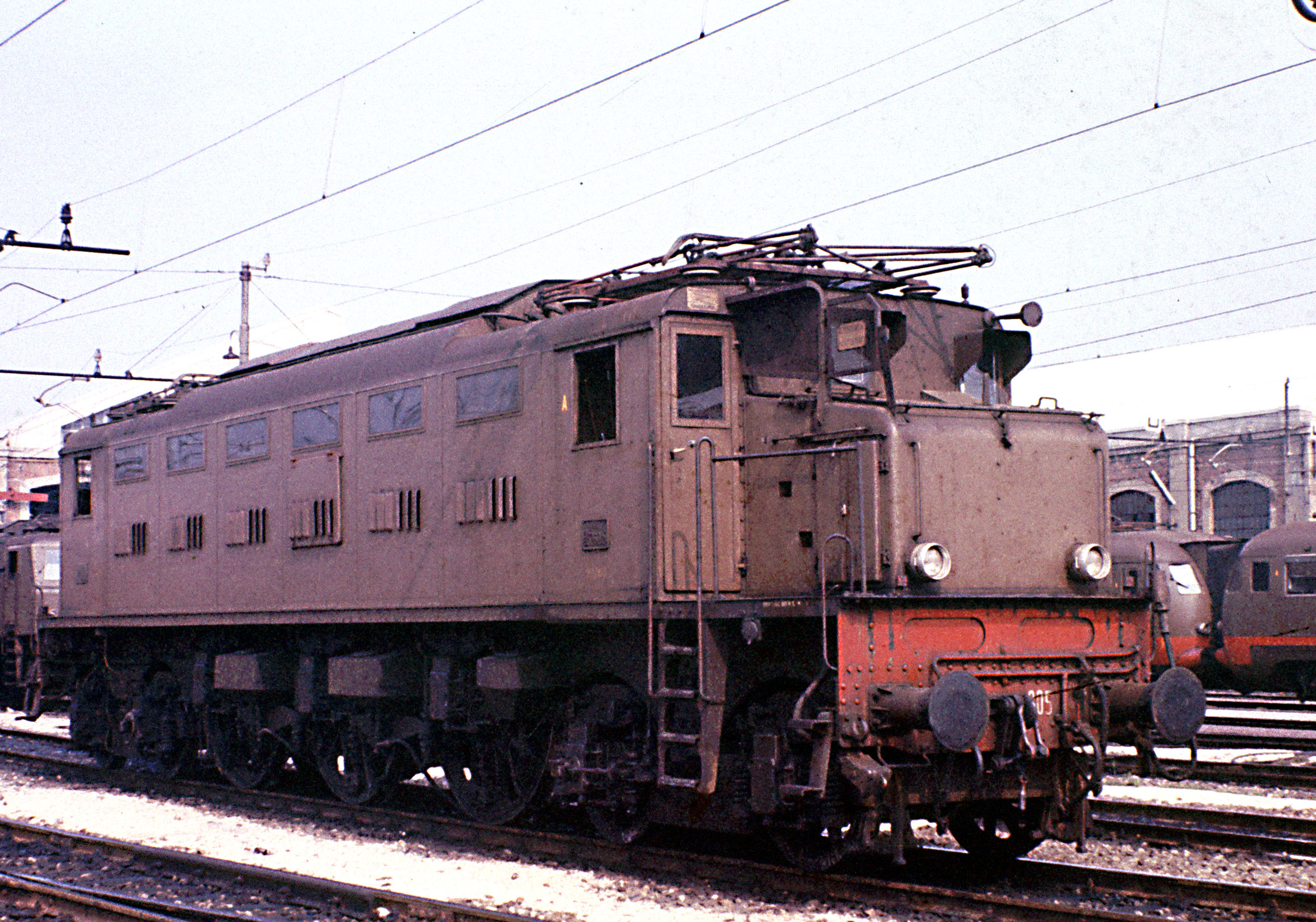 Incendio in un locomotore, nessun ferito