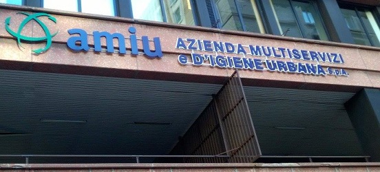 Escort per appalti Amiu, ai domiciliari Gino e Vincenzo Mamone