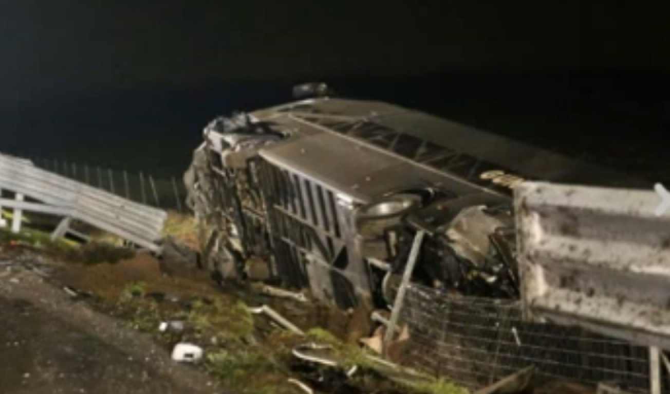 Pullman nella scarpata, amputata gamba ad un autista 