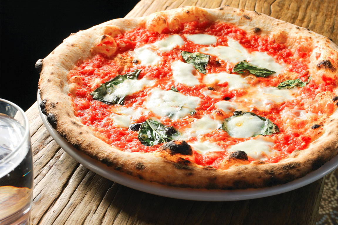 Unesco, l'Italia candida la pizza napoletana 