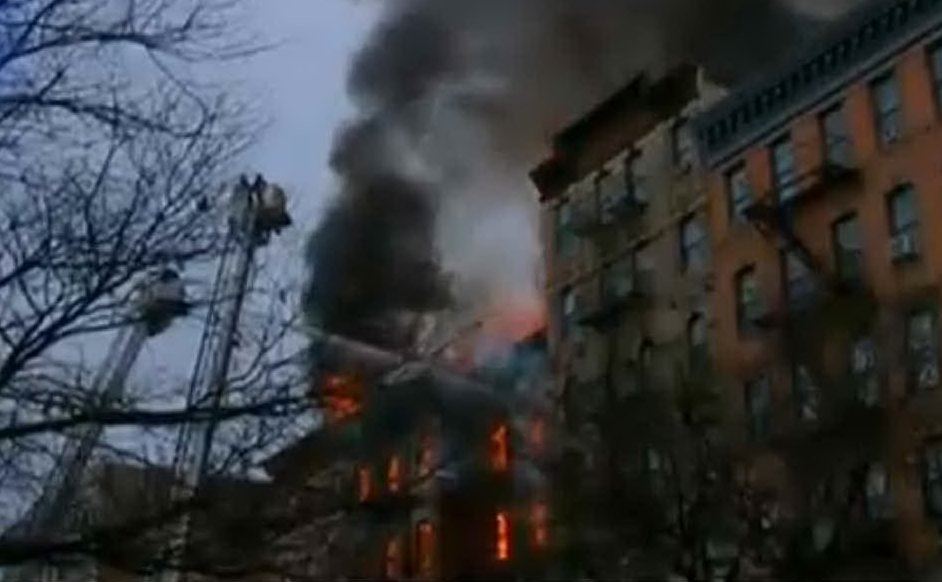 Esplode palazzina a Manhattan, bilancio di dodici feriti 