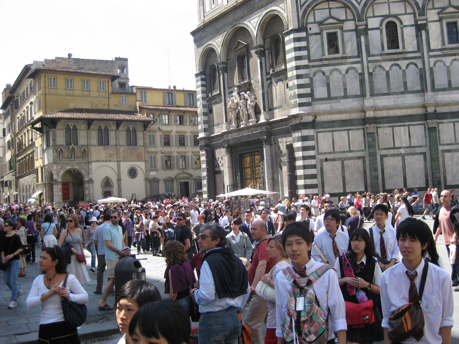 Confturismo, in Italia più turisti ma spendono di meno 