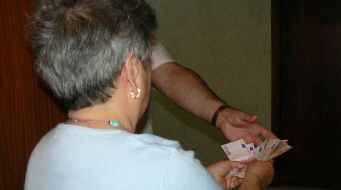 Finti vigili urbani a Nervi, maxi raggiro ad anziana 