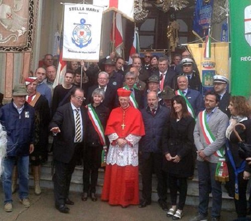 Pellegrinaggio con Bagnasco al santuario della Guardia, c'era anche Paita 