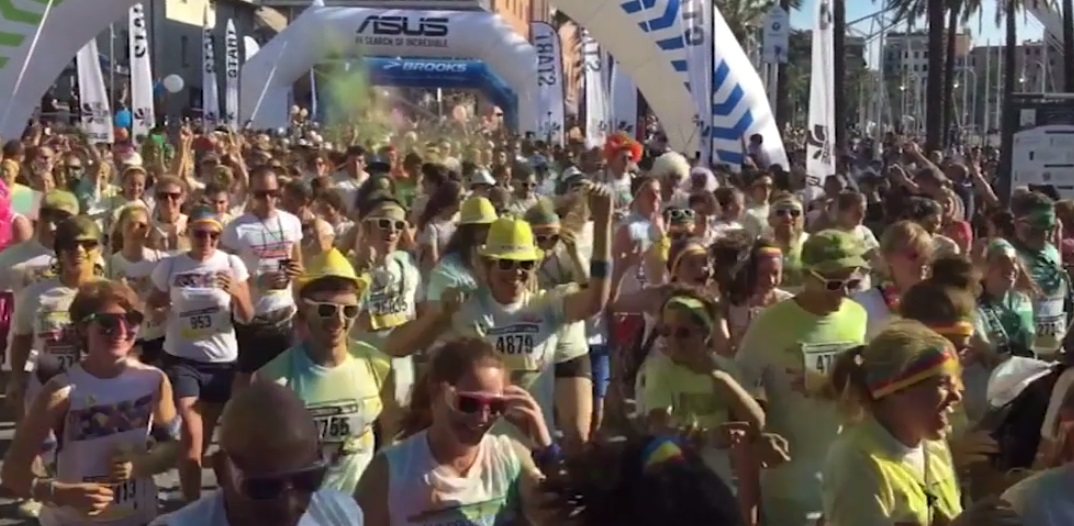 'Color Run', in migliaia da tutta Italia a Genova per la corsa più pazza del mondo 