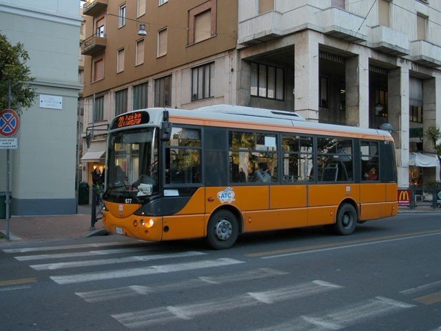 Piazza Verdi, i commercianti: 