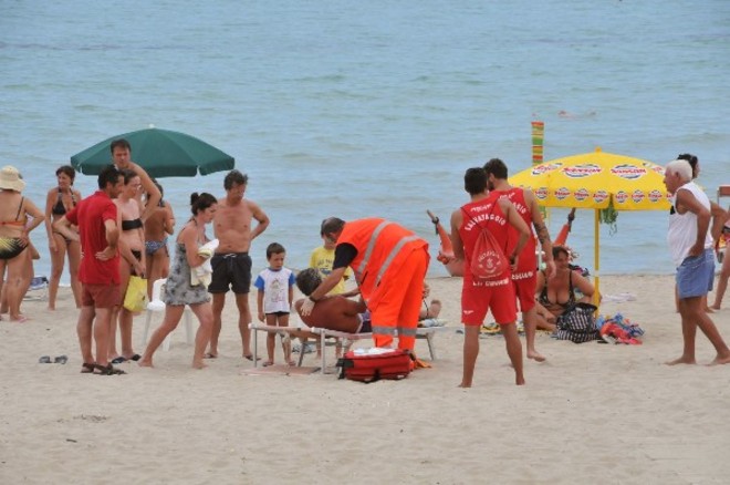 Caldo, a Genova soccorse una decina di persone per malori 