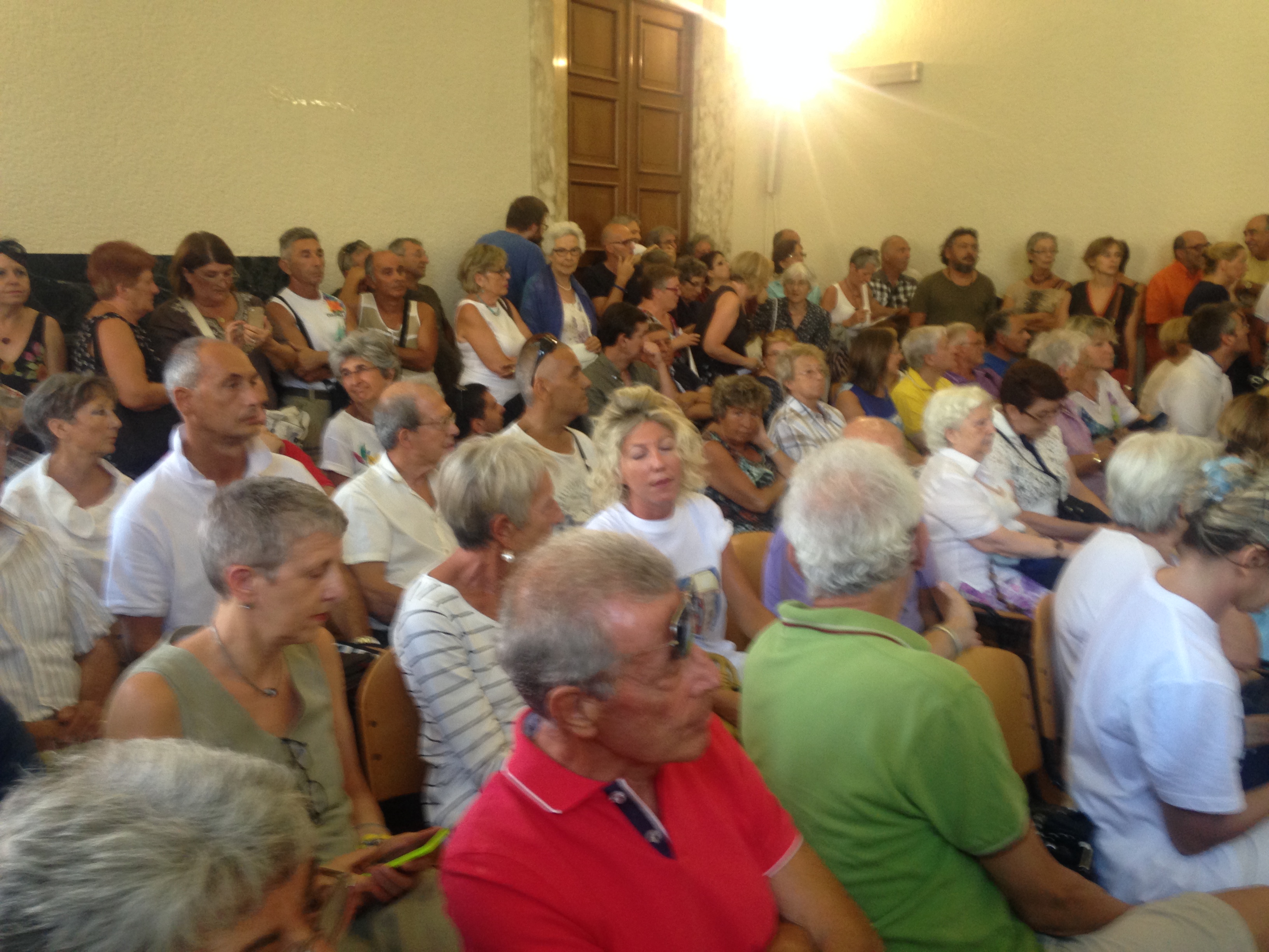 Bitume nel porto di Savona: Consiglio infuocato, Paita contestata
