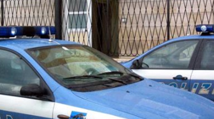 Lite tra clienti di un bar, tre arresti per aggressione