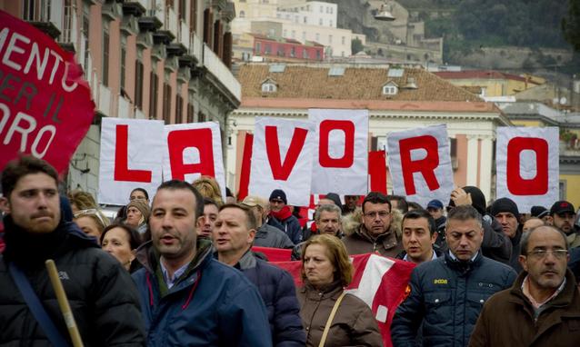 Istat: disoccupazione al 12%, mai così bassa dal 2013