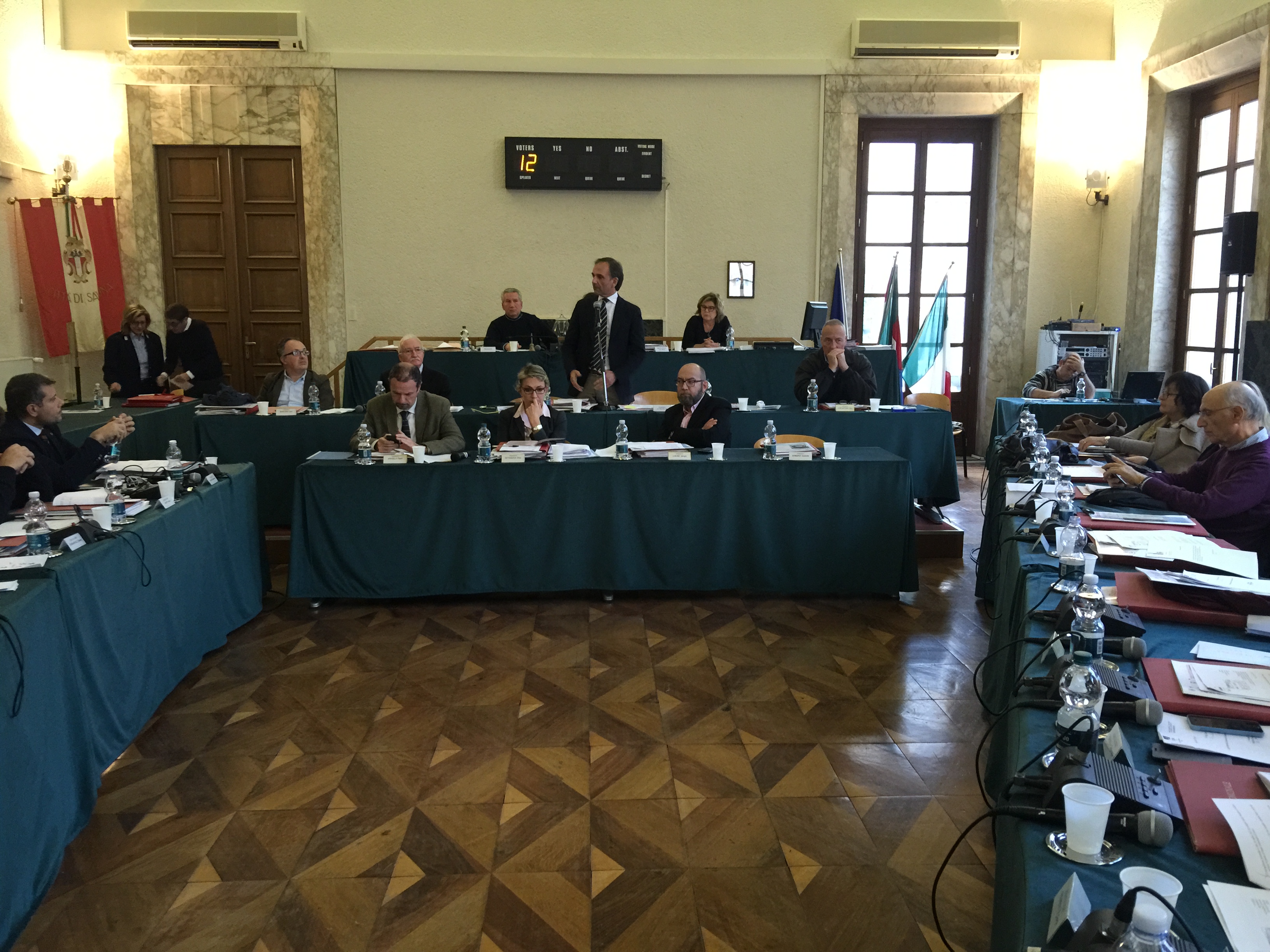 Nuovi forni crematori: il Movimento Cinque Stelle diffida i consiglieri e scoppia il caso