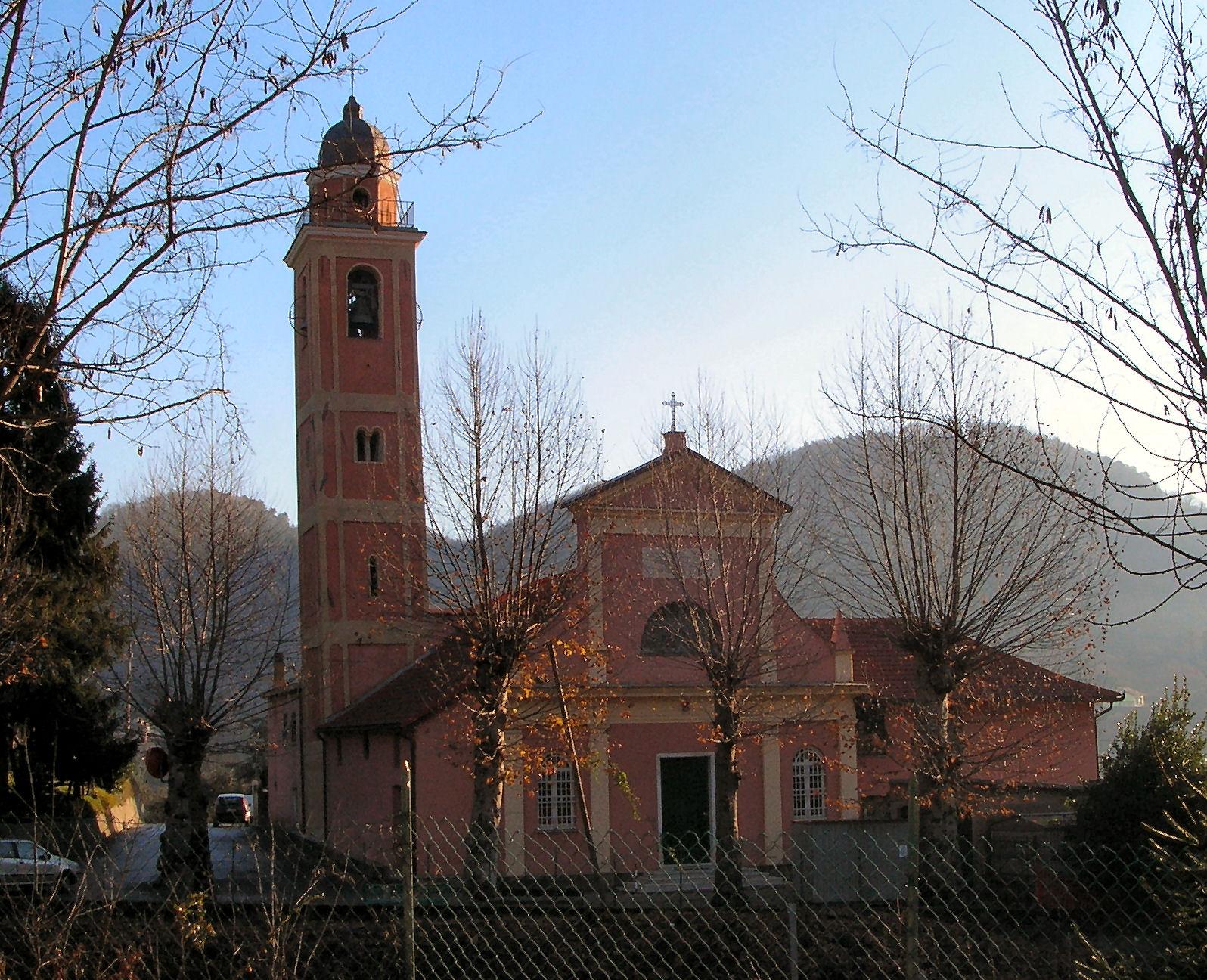 Rottura di un tubo: paese senz'acqua. Autobotte presso il municipio