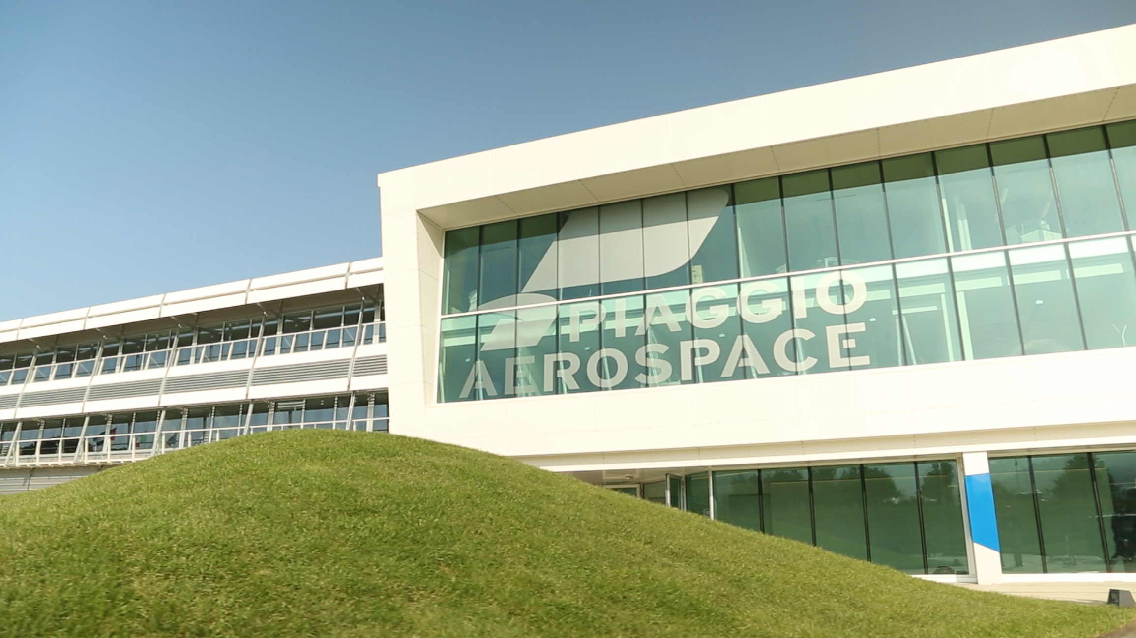 Piaggio Aero, Vella: 