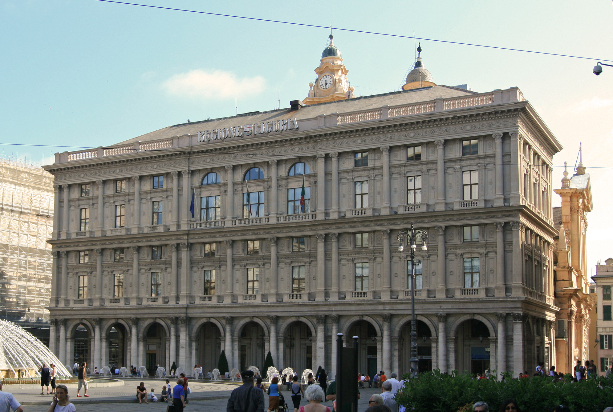 Dirigente regionale senza laurea, il Pd: 