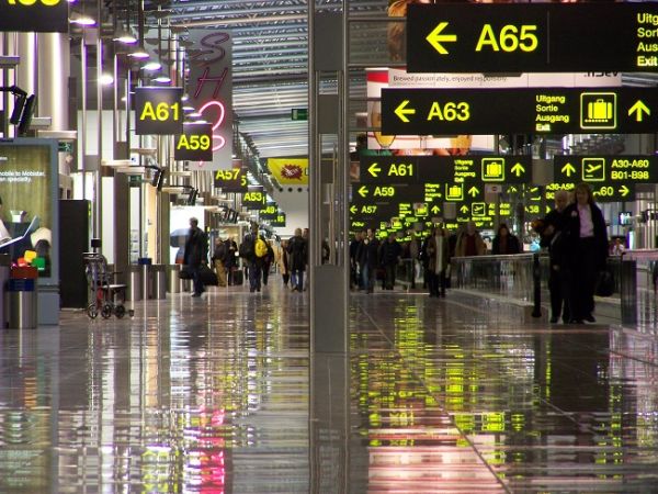 Attentati Bruxelles, Isis infiltrato nello staff dell'aeroporto di Zaventem