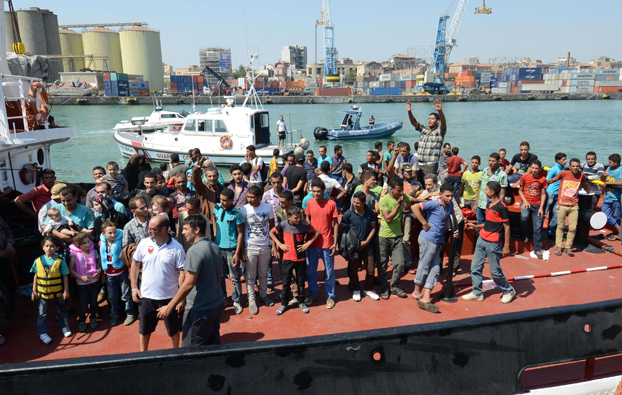 Sedici scafisti fermati a Catania, si indaga sullo sbarco di sabato scorso 