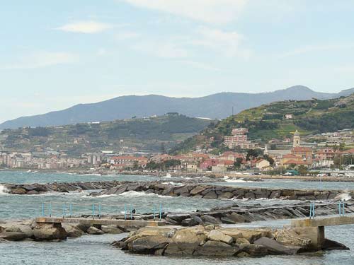 Turista milanese muore in spiaggia dopo un malore