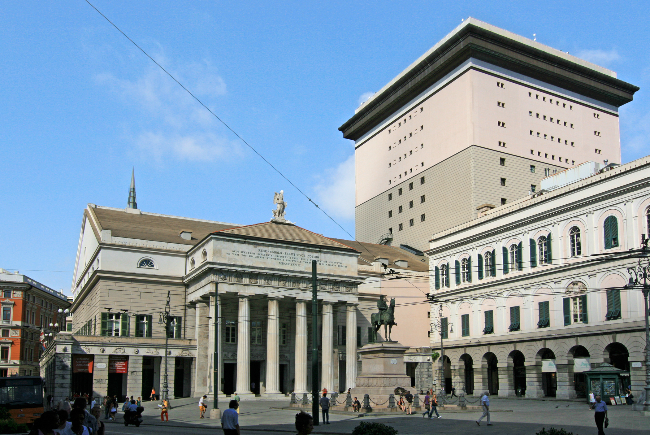 Teatro Carlo Felice, Roi su abbonamenti: 