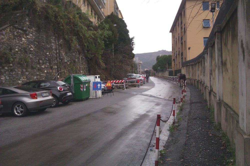 Chiusa al traffico Via Brigata Salerno per l'avaria di un veicolo