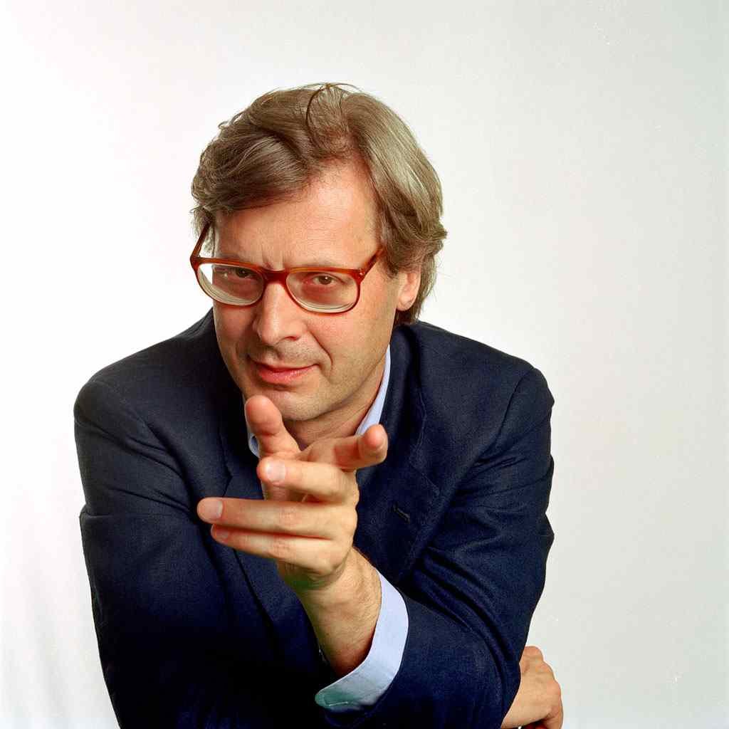 Assegnato a Vittorio Sgarbi il premio 'Dietro la Lavagna'