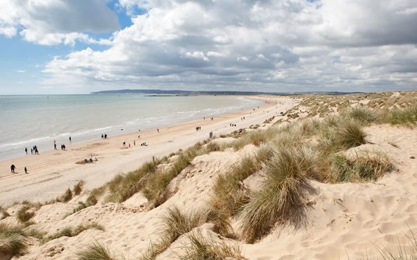 Cinque londinesi annegano nella Manica sulle spiagge di Camber Sands