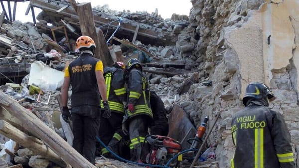 Terremoto in centro Italia, a Monterosso arriva l'amatriciana solidale