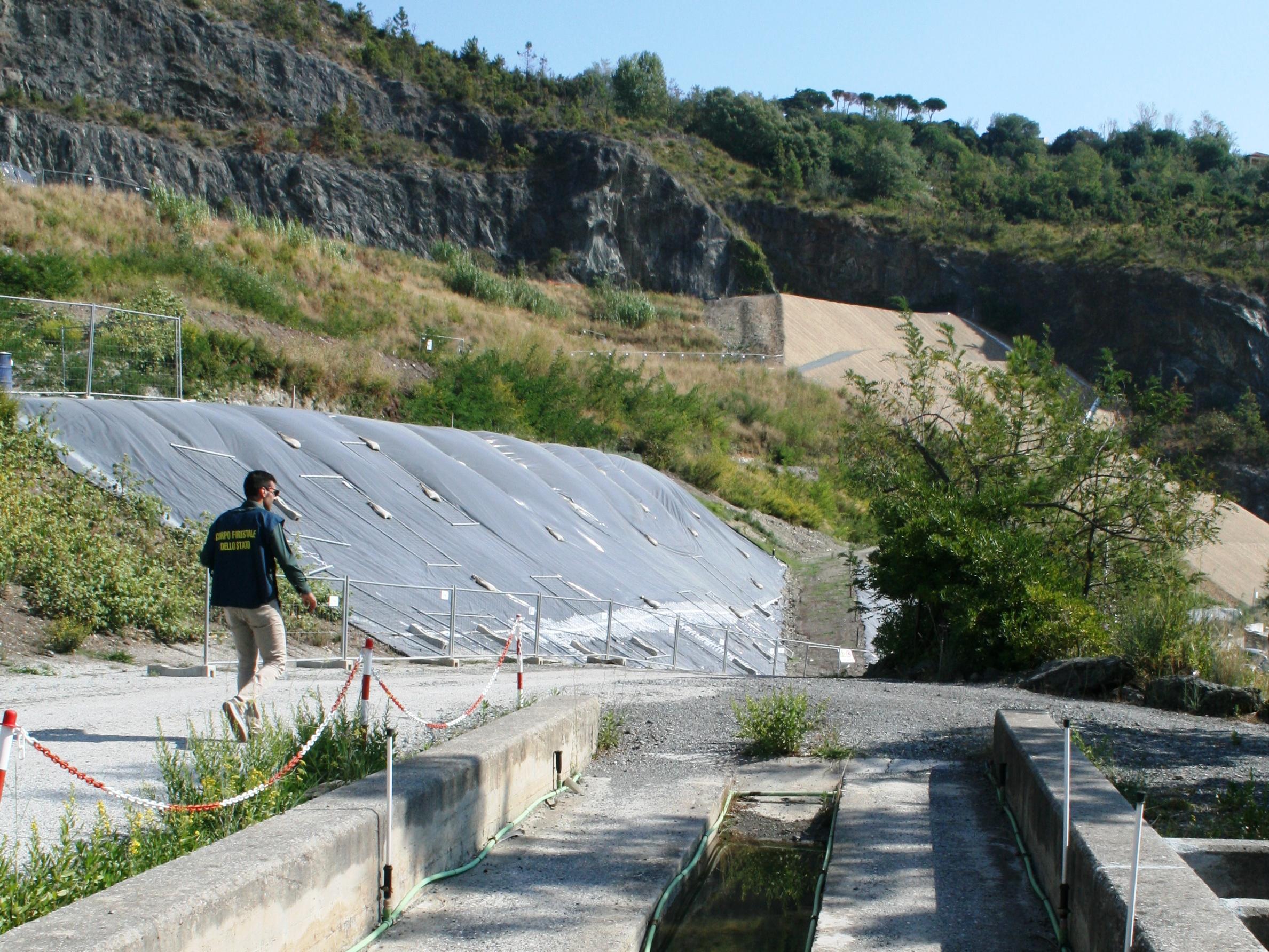 Bonifiche ex Stoppani, la forestale sequestra la discarica di Molinetto a Cogoleto