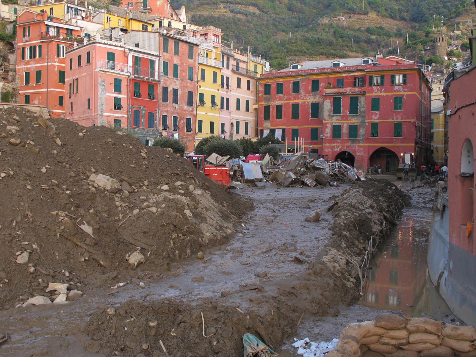 Alluvione 2011 nello Spezzino, il gip ordina nuove indagini