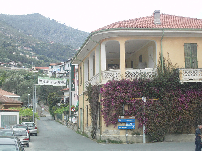 Migrante investito a Ventimiglia: limite di 30 km/h sulla strada