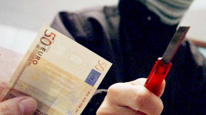 Rapina in farmacia a Molassana, a Manesseno un colpo sventato