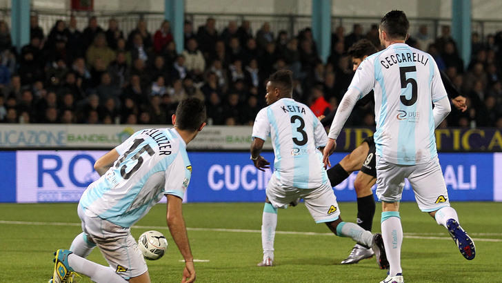 Entella e Spezia, ora servono due vittorie con Carpi e Novara per la corsa play off 