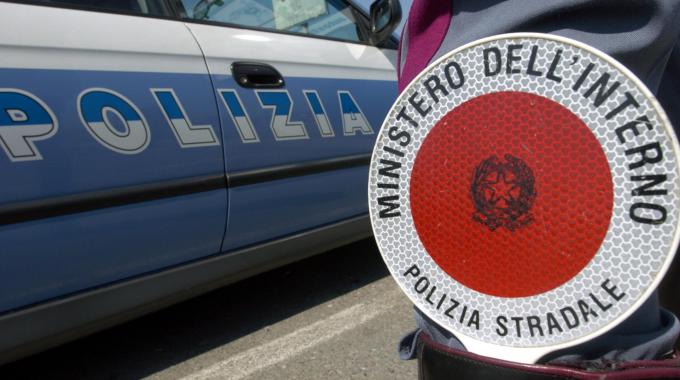 Stranieri fermati per riciclaggio con 8 bici e zainetti della Sampdoria